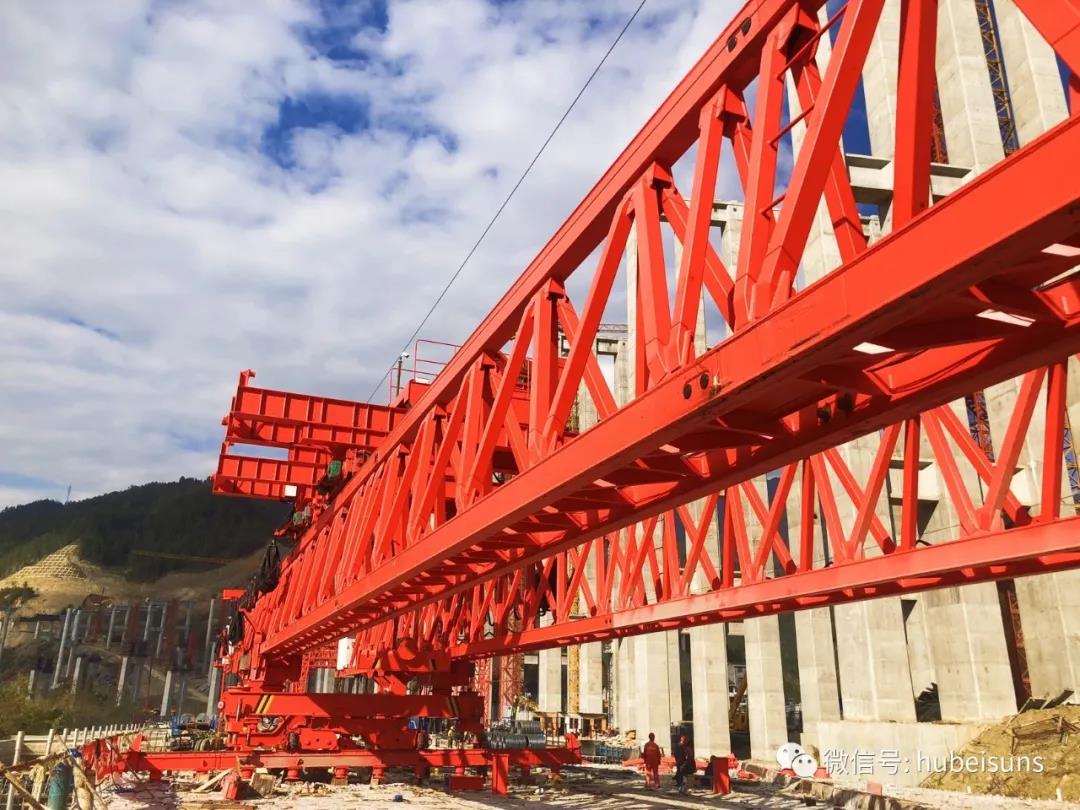 湖北三思科技步履式架橋機(jī)安全監(jiān)控系統(tǒng)安裝實例