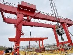 三思科技安全監(jiān)控系統(tǒng)助力中國最大地鐵門機！